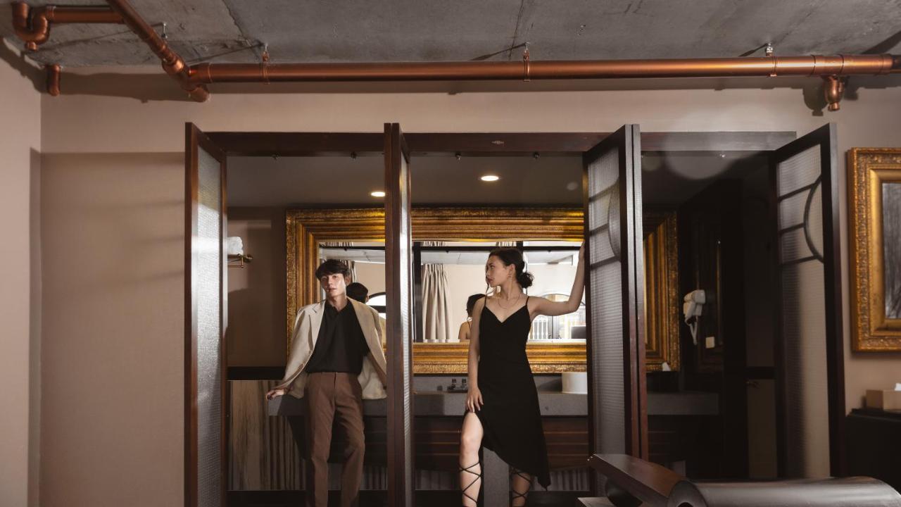 Art Mai Gallery Nimman Hotel Csiangmaj Kültér fotó The 2019 production of The Seagull at the National Theatre of Korea